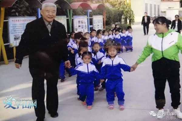 将军扶贫扶智扶心之路——贾雪阳将军和少年军校